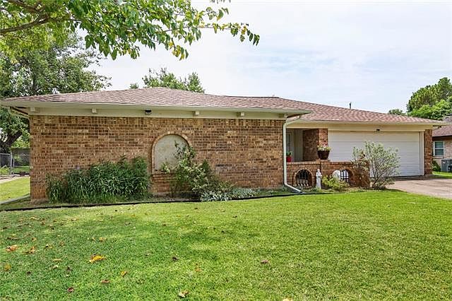 1st image of 7528 Field Stone Dr