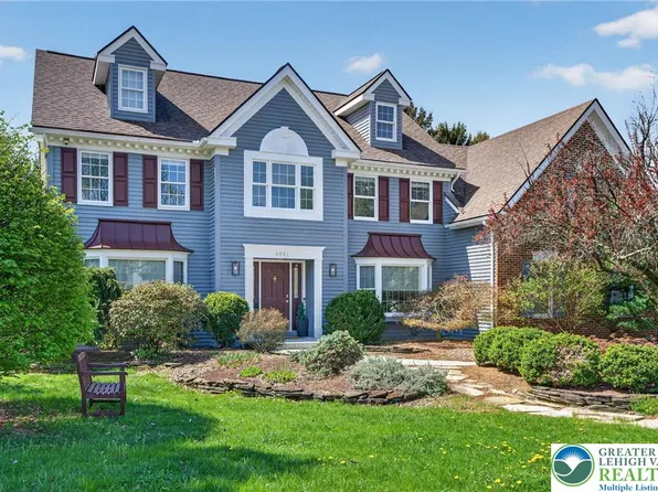 4831 S Hedgerow Dr, Allentown, PA 18103