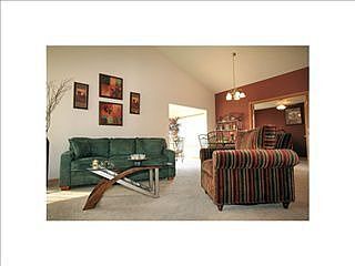 2nd image of 252 Lily Ln