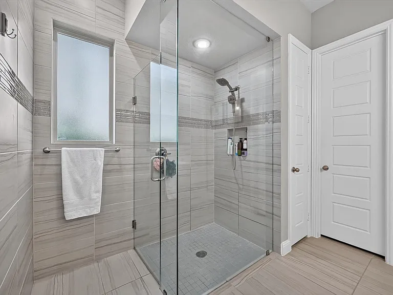 Primary ensuite bath