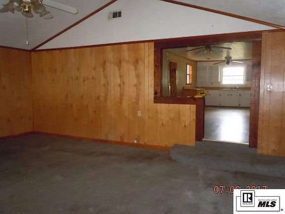 3rd image of 31 Evans Ln