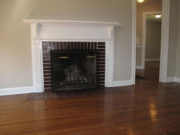 fireplace (decorative use only)