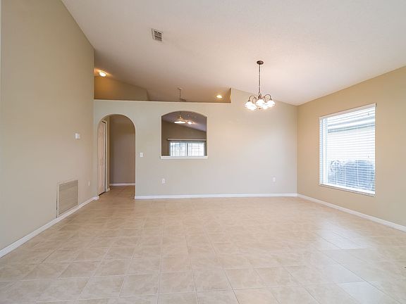 5th image of 14802 Lady Victoria Blvd