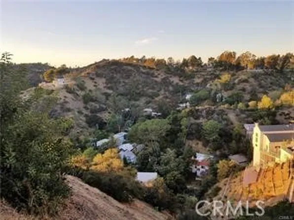 2537 Woodstock Rd #36, Los Angeles, CA 90046