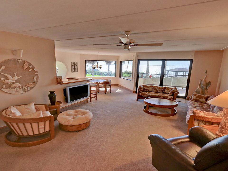 1st image of 220 W Cora Lee Dr #105