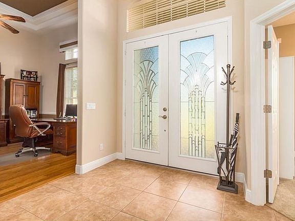 2nd image of 1048 Shadowmoss Cir