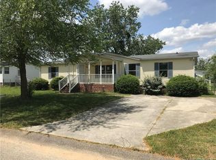7424 April Dr, Fayetteville, NC 28314