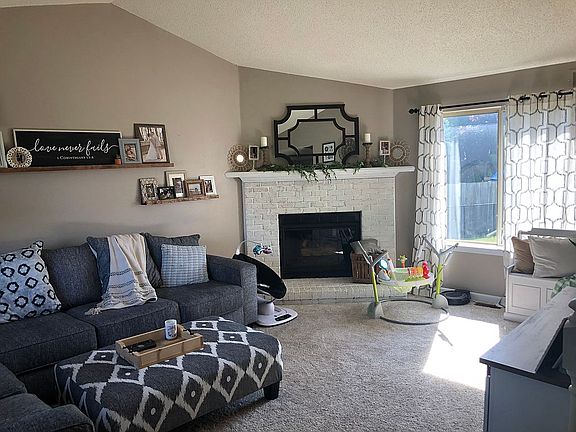 3rd image of 48694 Shady Glen Dr