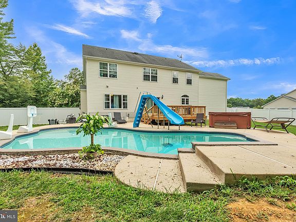 2nd image of 23024 Thornbury Dr