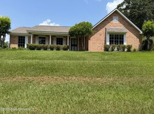 127 N Temple Rd, Natchez, MS 39120