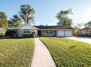 5185 Swallow Dr, Beaumont, TX 77707