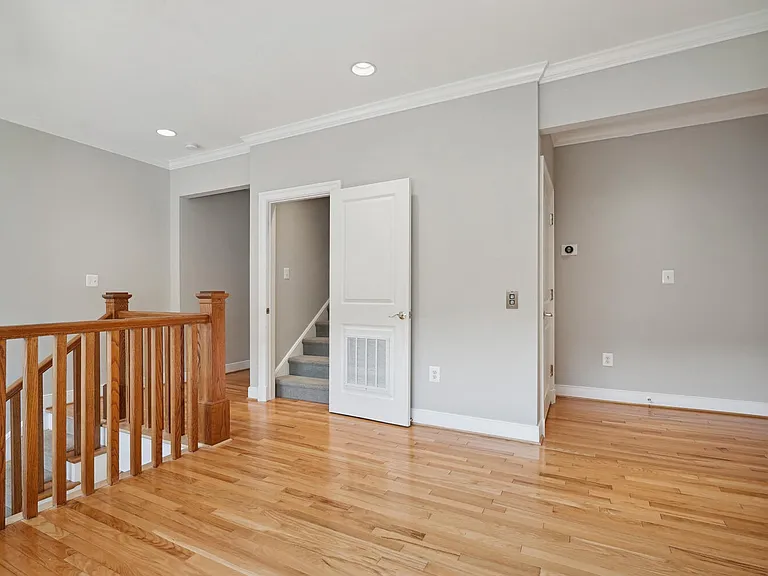 1530 Forest Villa Ln — Photo 34