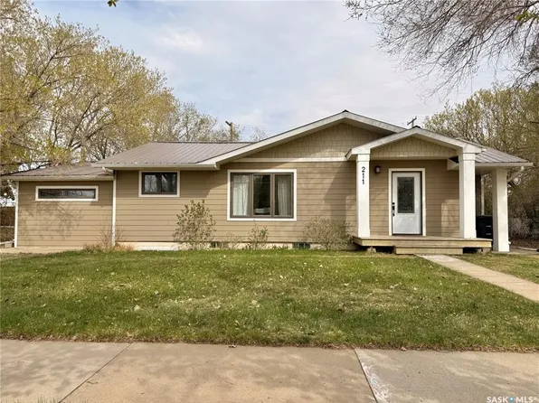 211 Pangman STREET, Outlook, SK S0L 2N0