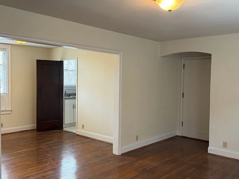 Madison Court — Photo 20