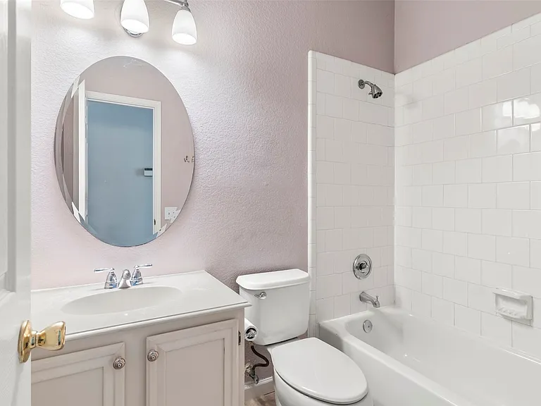 6721 Misty Hollow Dr — Photo 22
