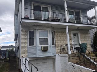 36 Woodcrest Rd, Staten Island, NY 10303