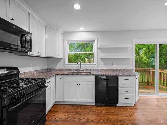 4th image of 3906 N Fordham Pl
