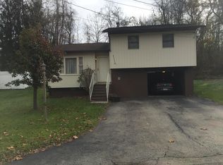 7 Blackstone Dr, Uniontown, PA 15401