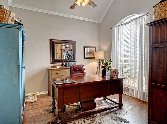 4th image of 4520 Adobe Dr