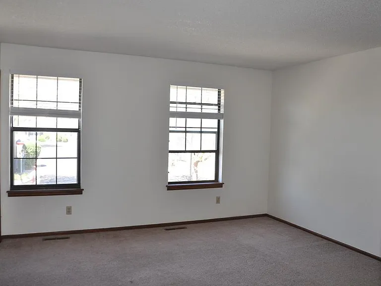 upstairs master bedroom