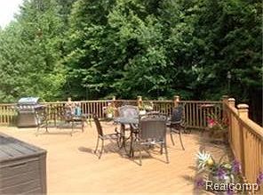 3rd image of 54382 Maple Creek Ct