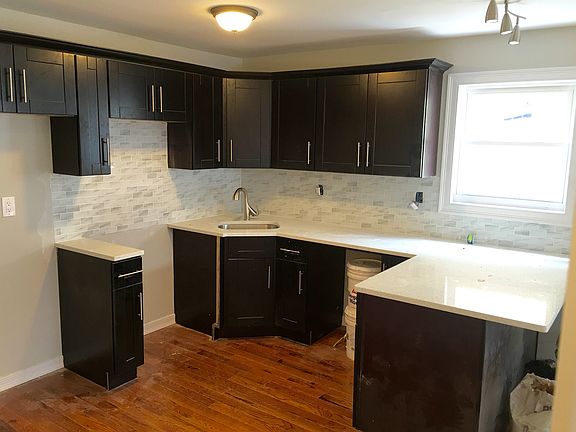 5th image of 170-00 118 Ave