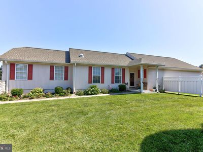 702 E Gray Fox Ln, Glen Mills, PA, 19342