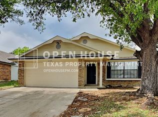 6105 Maurie Ct, Haltom City, TX 76148