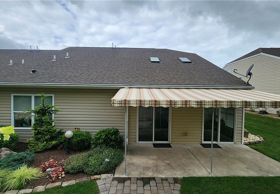 2nd image of 436 Chestnut Ln