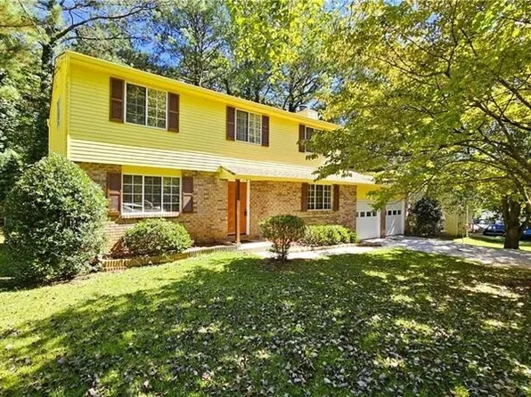 1043 S Millard Way, Stone Mountain, GA 30088