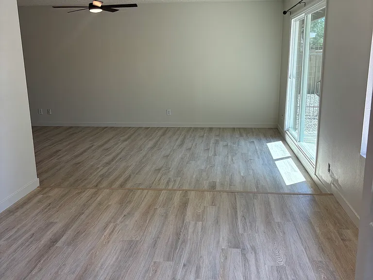 5001 W Carol Ave — Photo 5