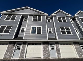 32 Charter St UNIT 3, Exeter, NH 03833