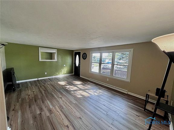 4th image of 161 Crestview Ln