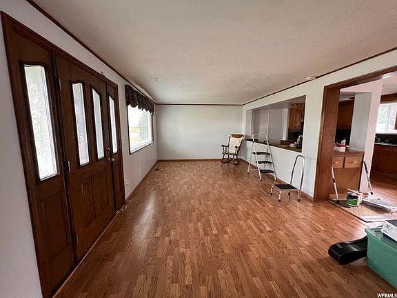 4th image of 710 N 6th St