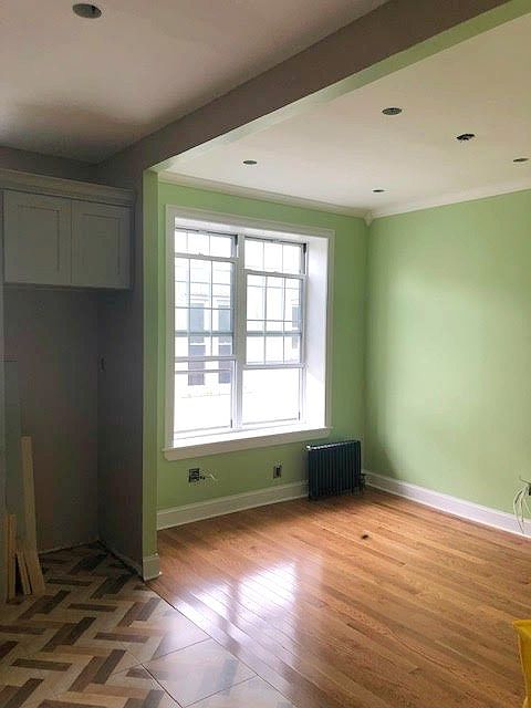 2nd image of 275 E 55th St APT 2