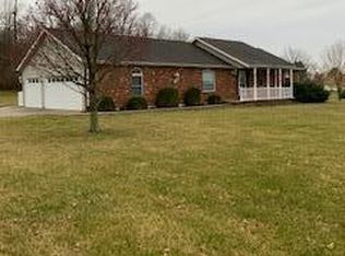 11956 Sportsman Rd, Highland, IL 62249