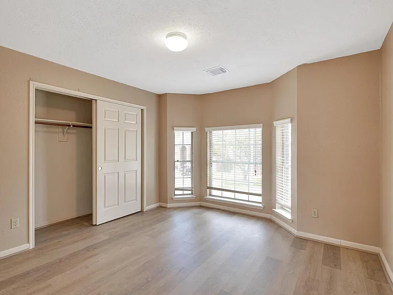 16423 Ash Point Ln — Photo 38