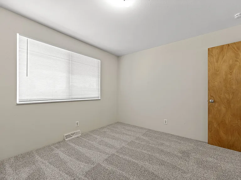 701 Oak St — Photo 14