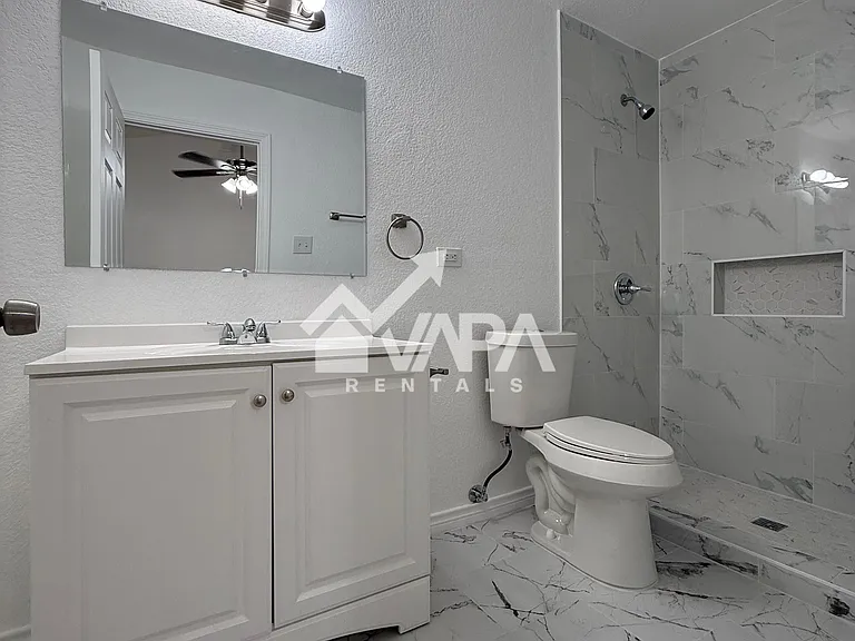 9318 Adams Hill Dr — Photo 15
