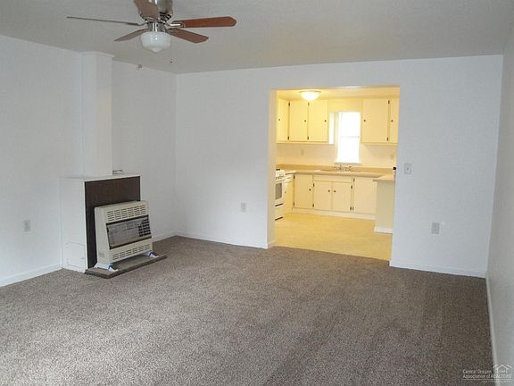 5th image of 213 NE 7th St #215