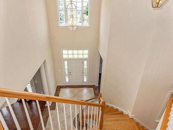 5th image of 12112 Skylark Rd