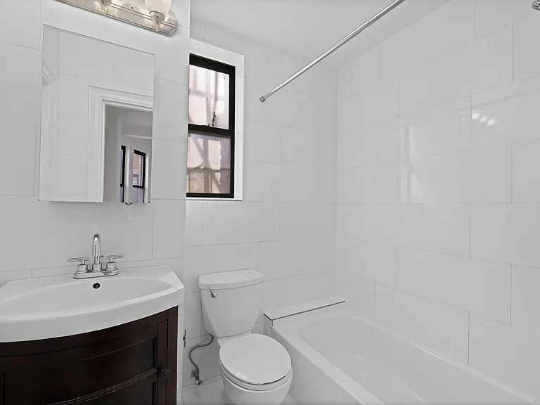 244 W 72nd St #7D — Photo 6
