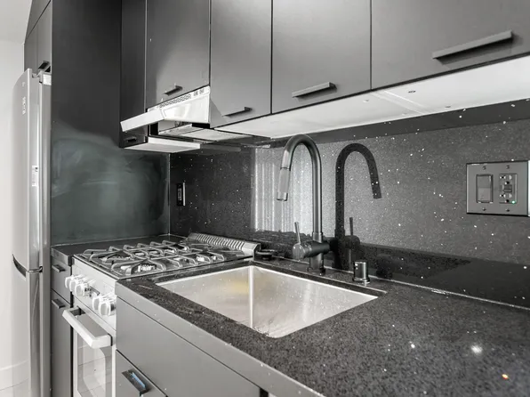 3750 S Canfield Ave #1B, Los Angeles, CA 90034