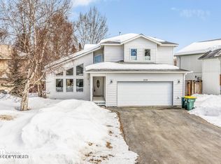 2629 Puffin Point Cir, Anchorage, AK 99507