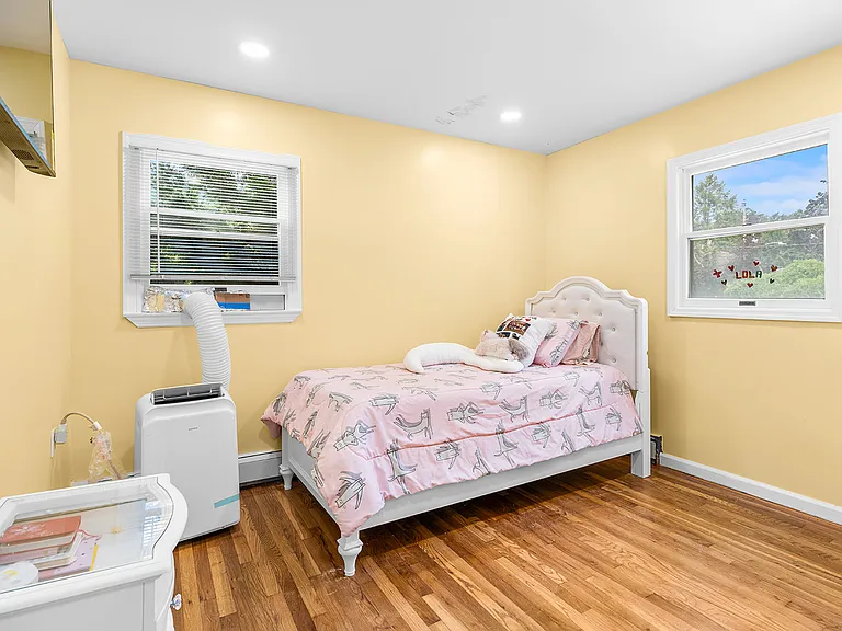802 Martin Ave — Photo 13