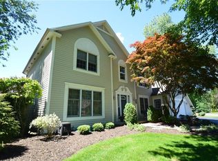 427 Bartell Ln, Webster, NY 14580