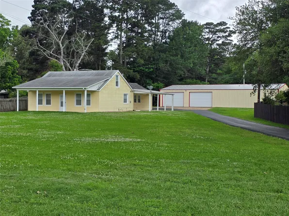 1001 Palmetto Rd, Benton, LA 71006