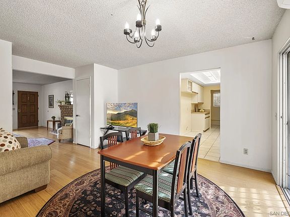 3rd image of 1014 Bel Air Dr E
