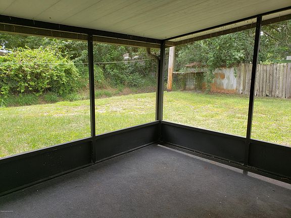 5th image of 720 18th Ave