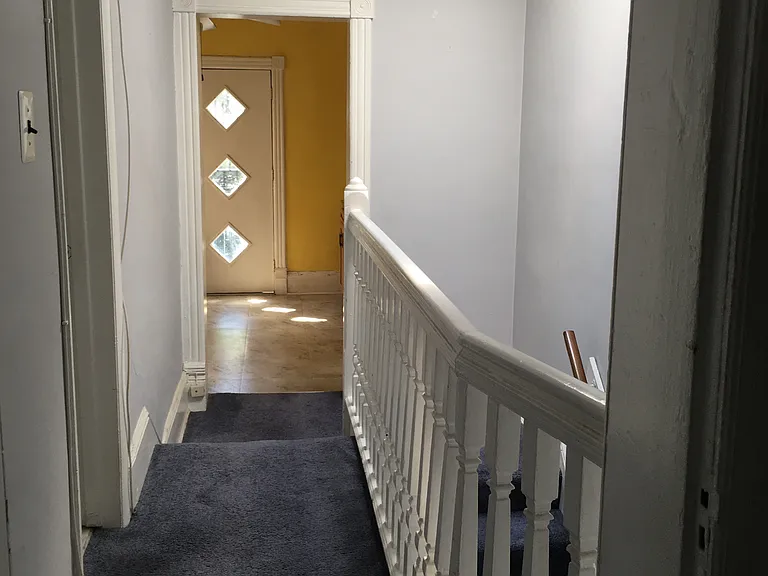 219 C St NE #2 — Photo 23